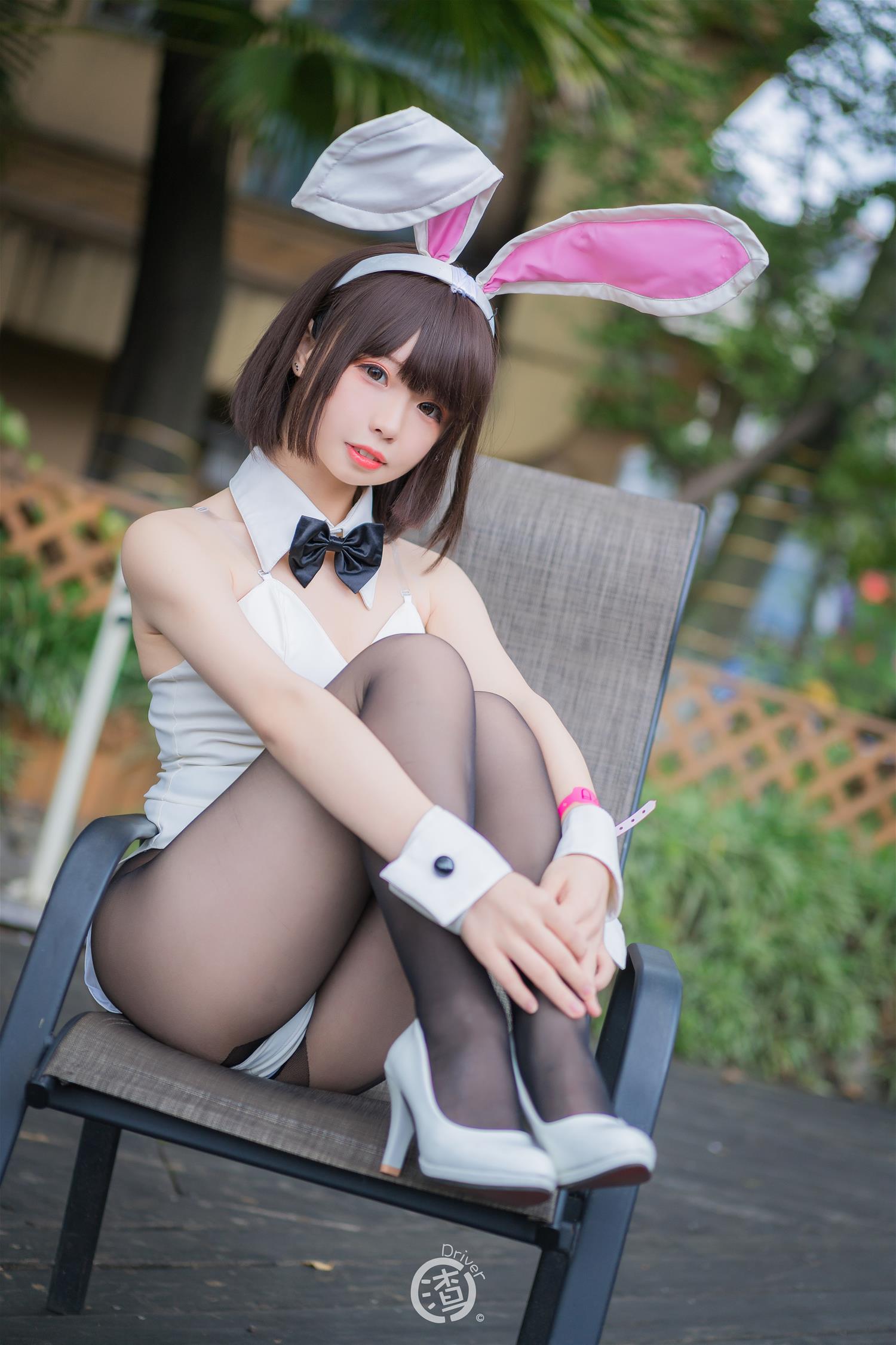 十万珍吱伏特 兔女郎 [11P-91MB]