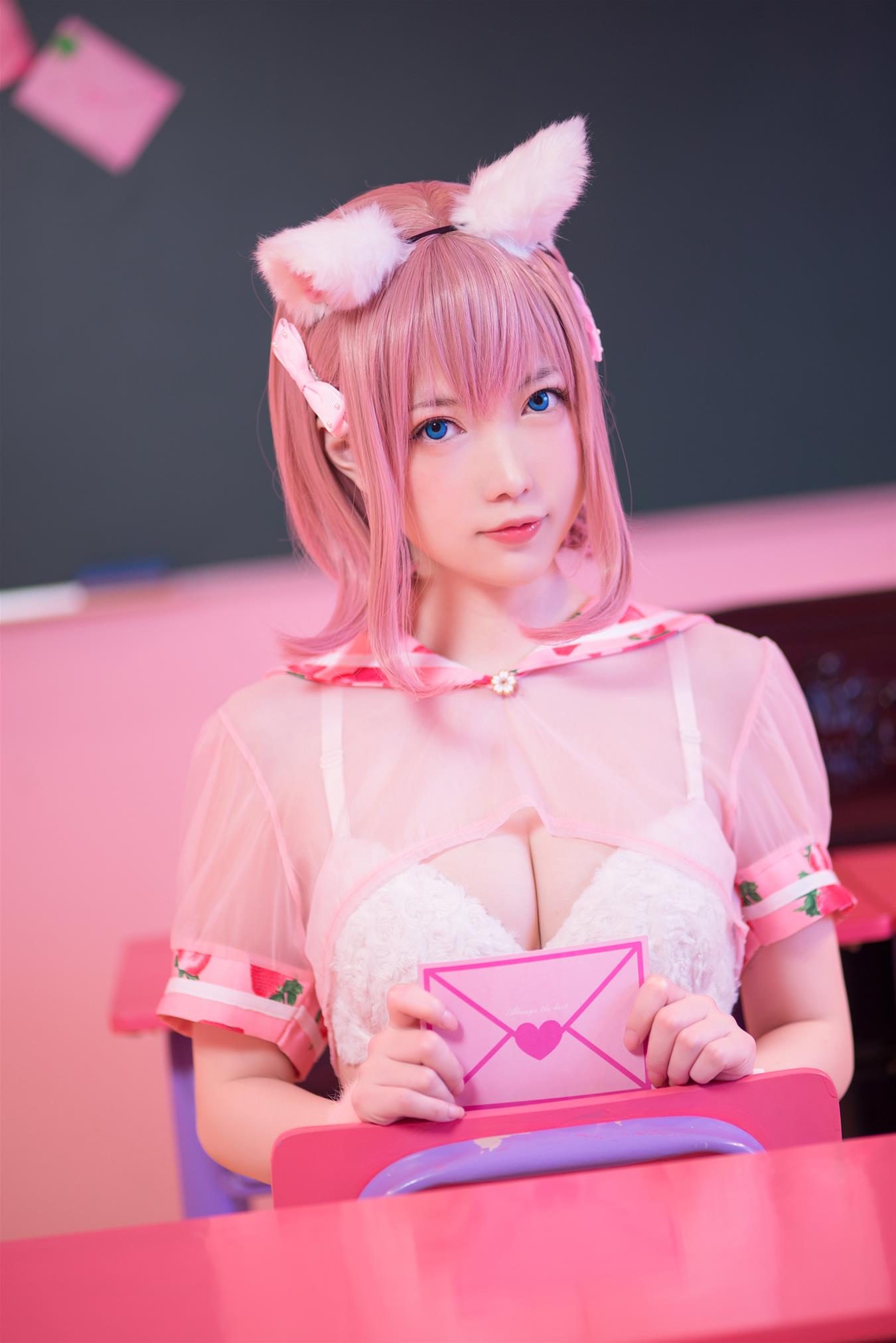 妖少 草莓蛋糕猫 [11P-28MB]