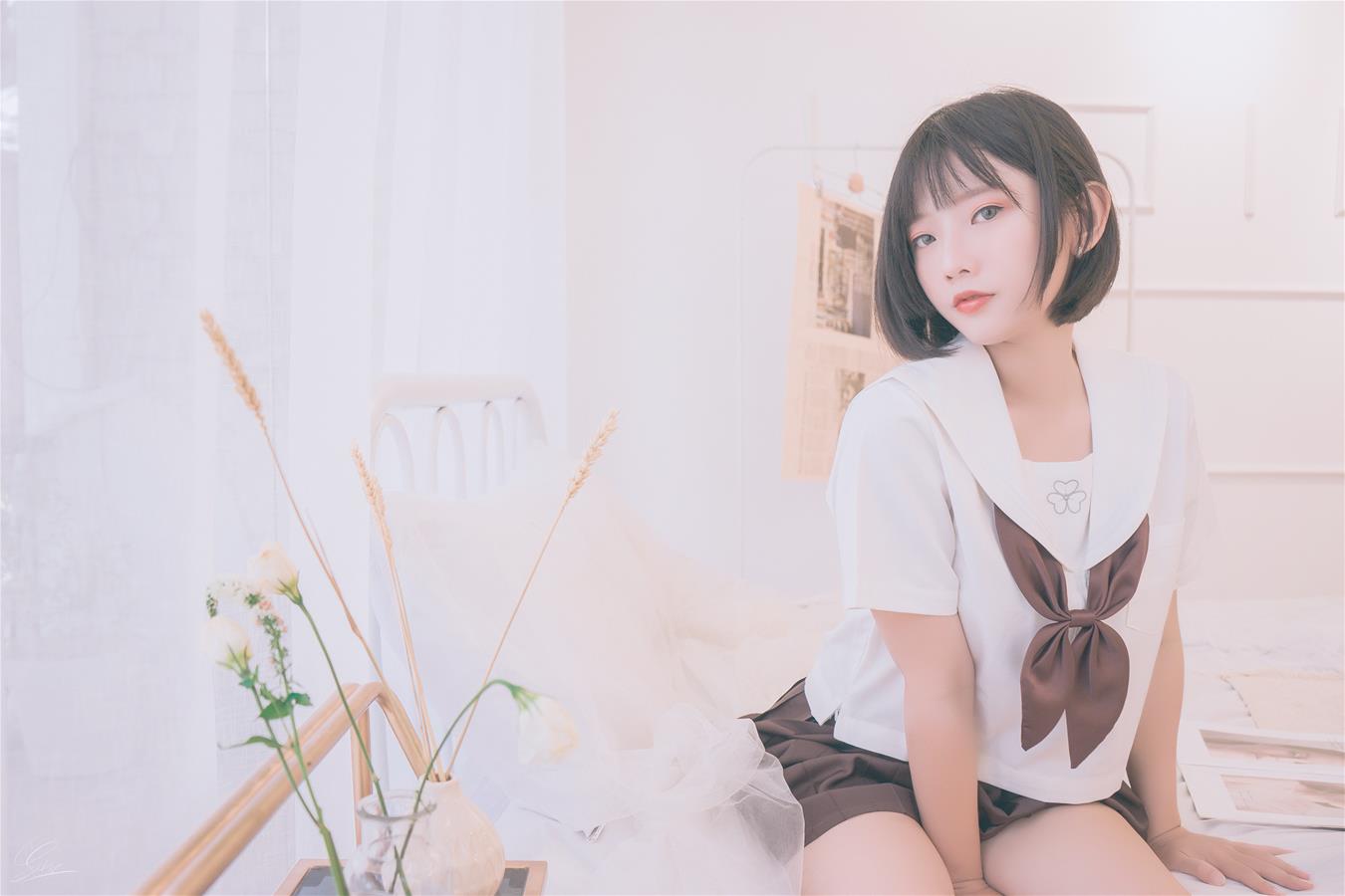 Messie Huang Birthday Seifuku [20P-62MB]