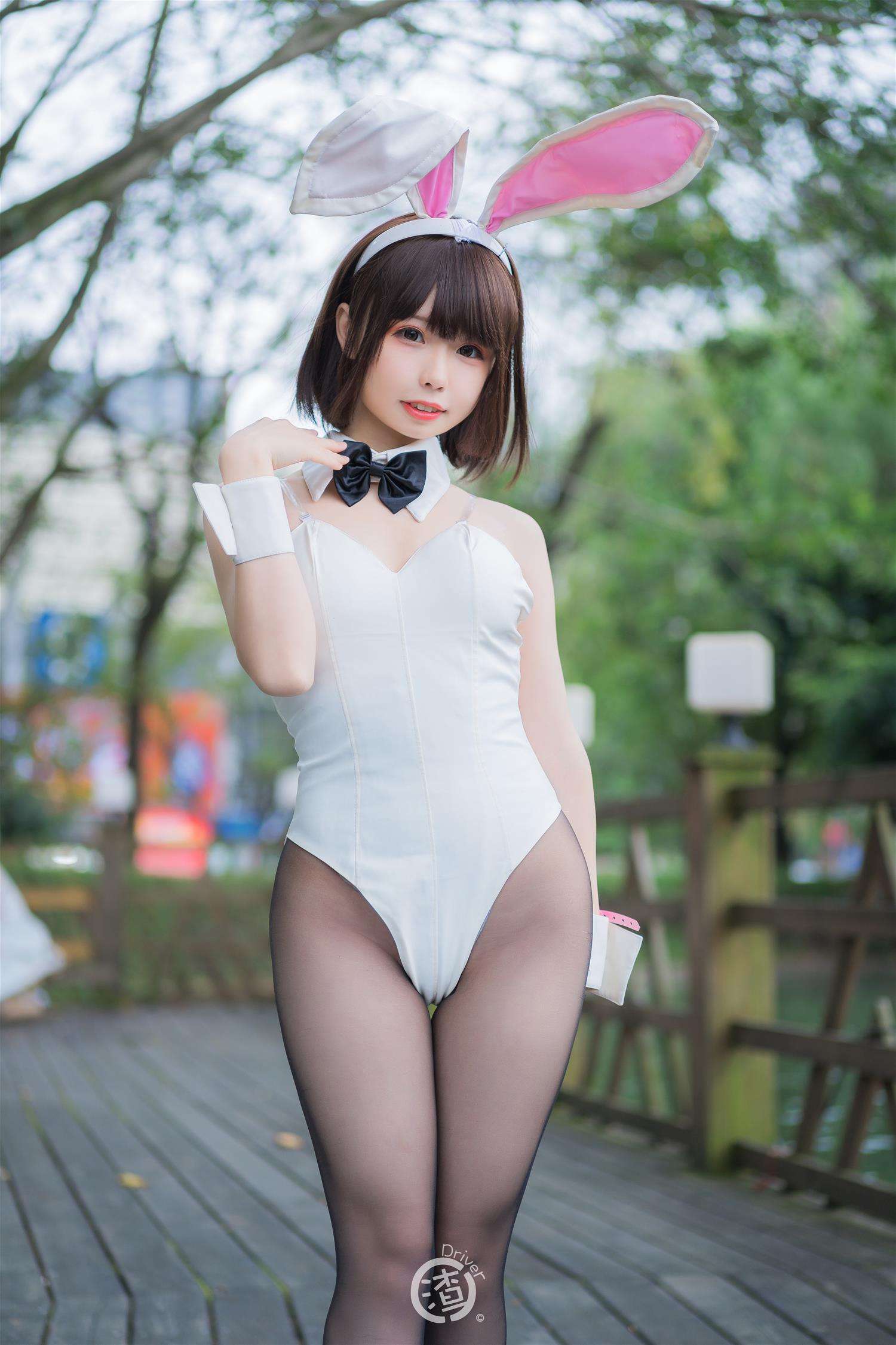 十万珍吱伏特 兔女郎 [11P-91MB]