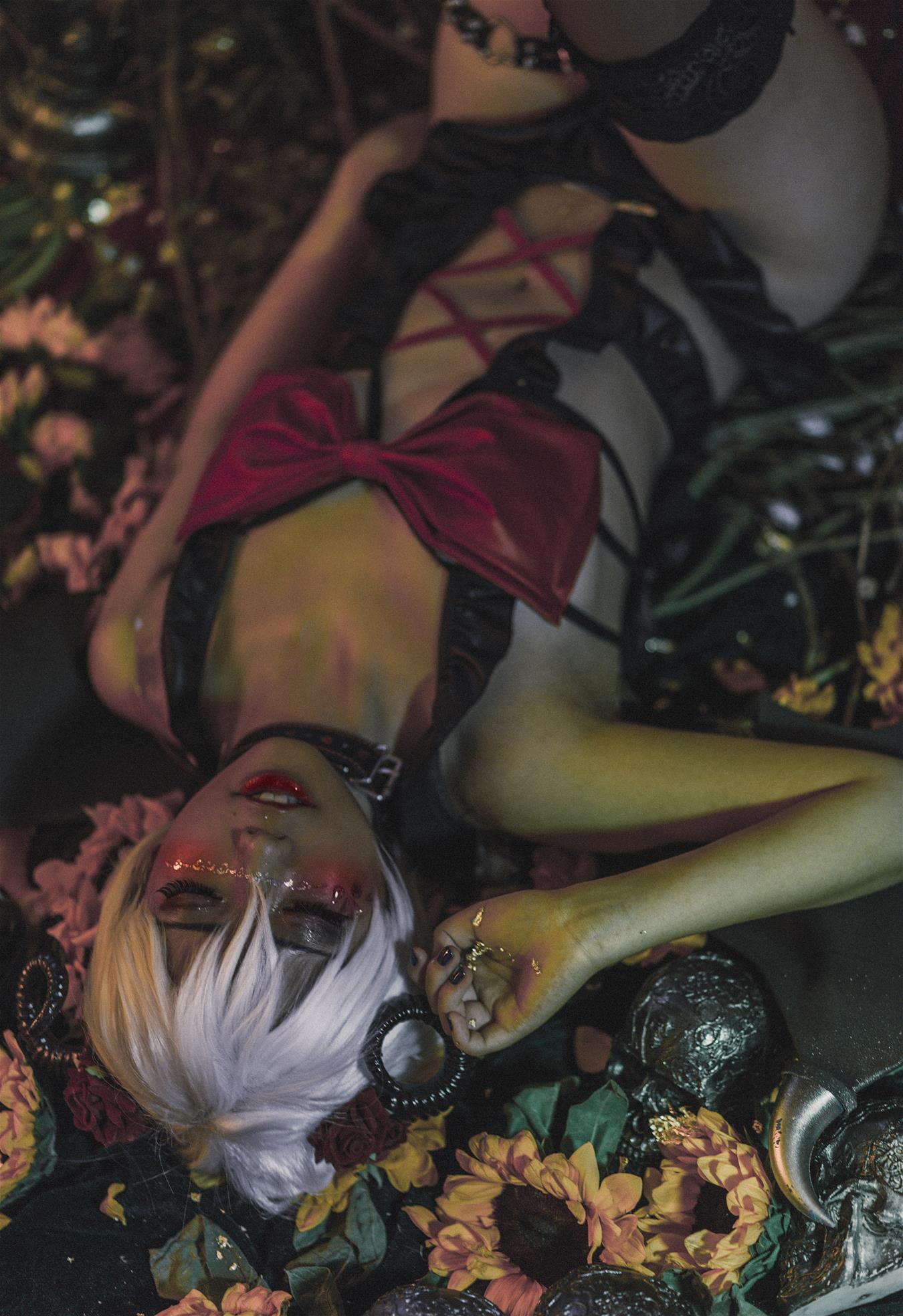 蓝小沂KiKi 小恶魔与艾什cos [9P-127MB]