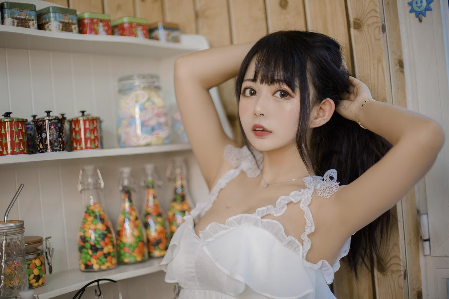 黑猫猫 客厅 [16P-74MB]