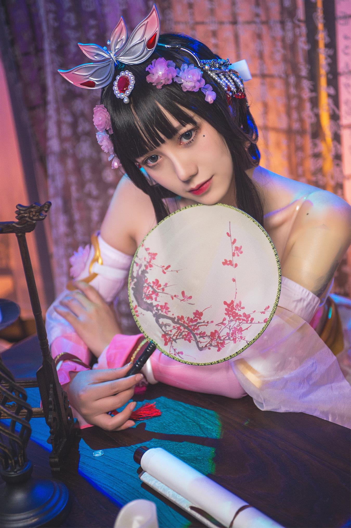 洛丽塔大哥 甄姬 [11P-51MB]