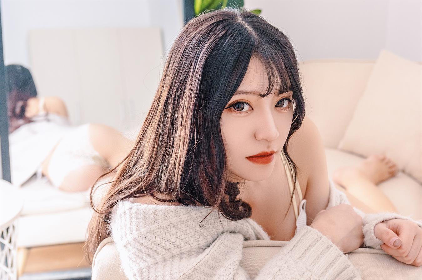 Kettoe 心动之时 [12P-118MB]