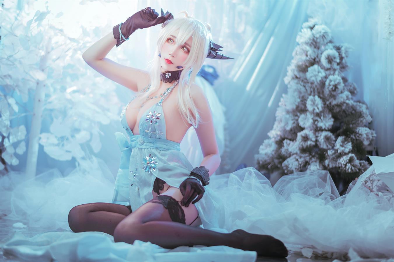 Sakiiii翎柒 黑枪呆 [12P-71MB]