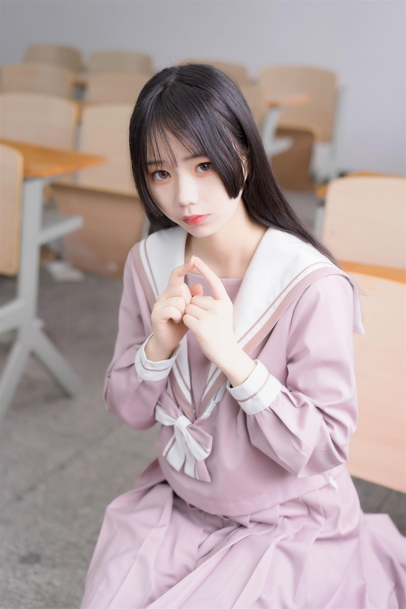 七奈写真馆 2019年5月第一期 [52P-113MB]