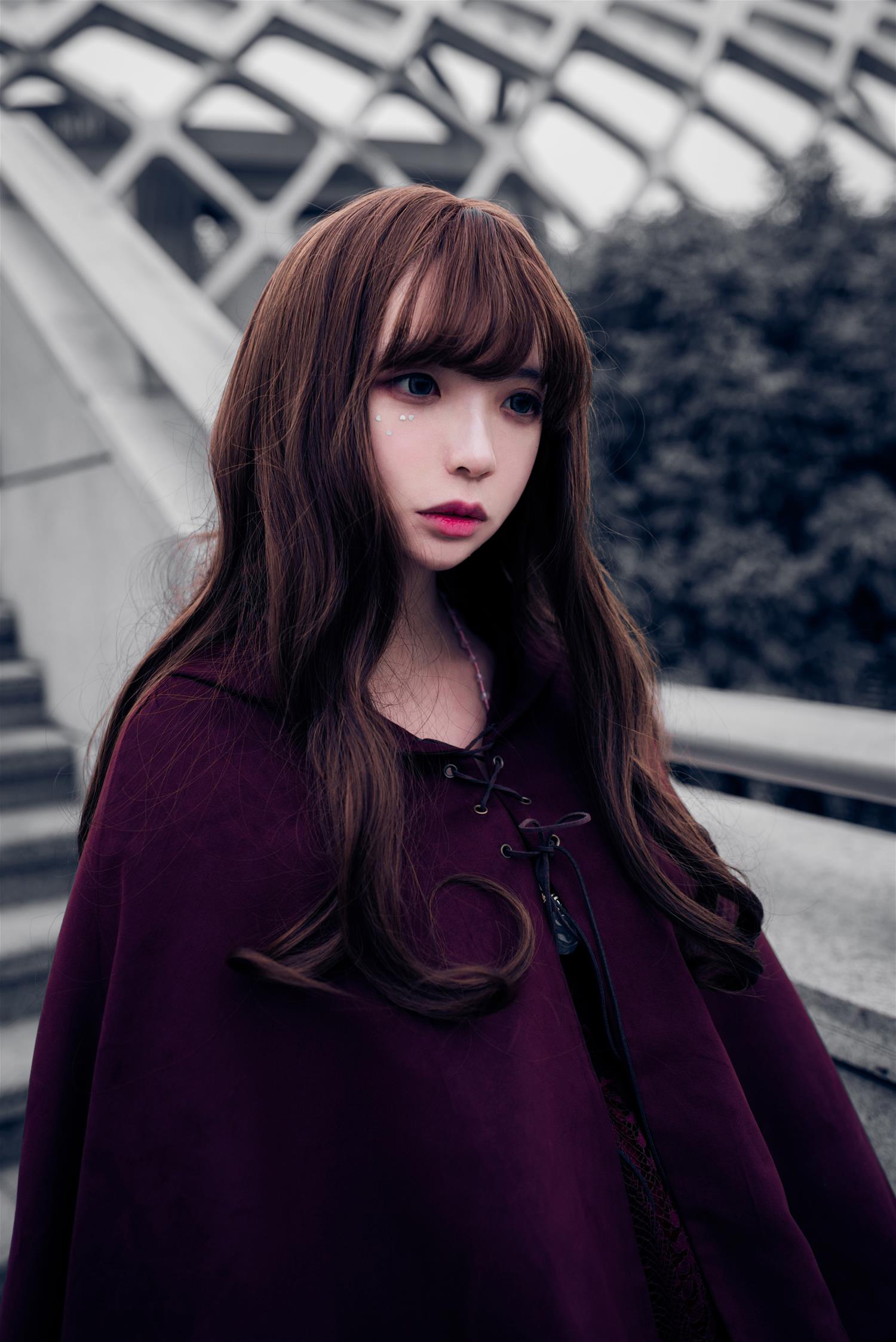 疯猫ss 红色披风 [12P-51MB]