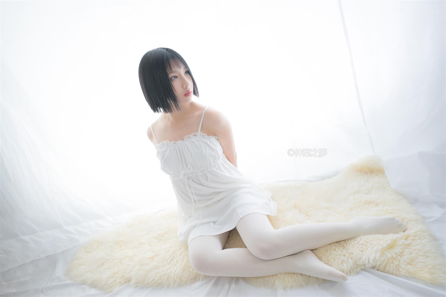 轻兰映画 Grand.001 鹿野奈绪 清纯白吊带裙 [73P-360MB]