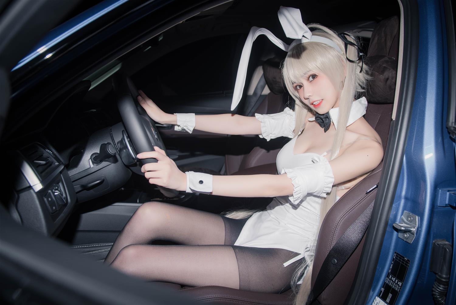 你的负卿 穹妹兔女郎（车内） [10P-34MB]