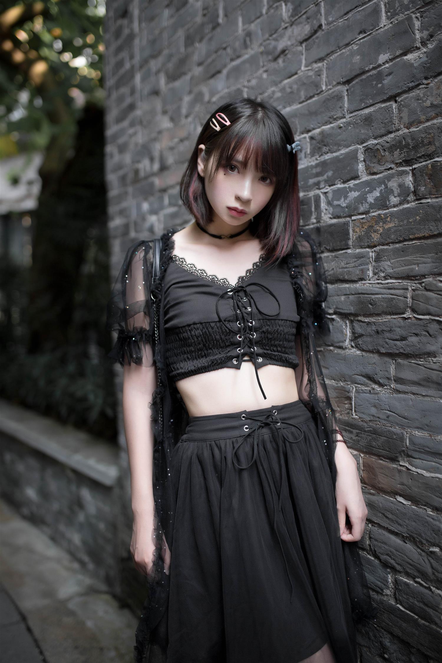 疯猫ss 街拍 [9P-43MB]