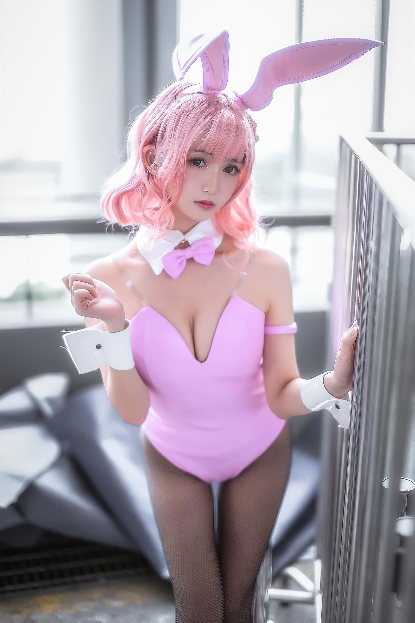 鳗鱼霏儿 粉红兔女郎 [9P-109MB]