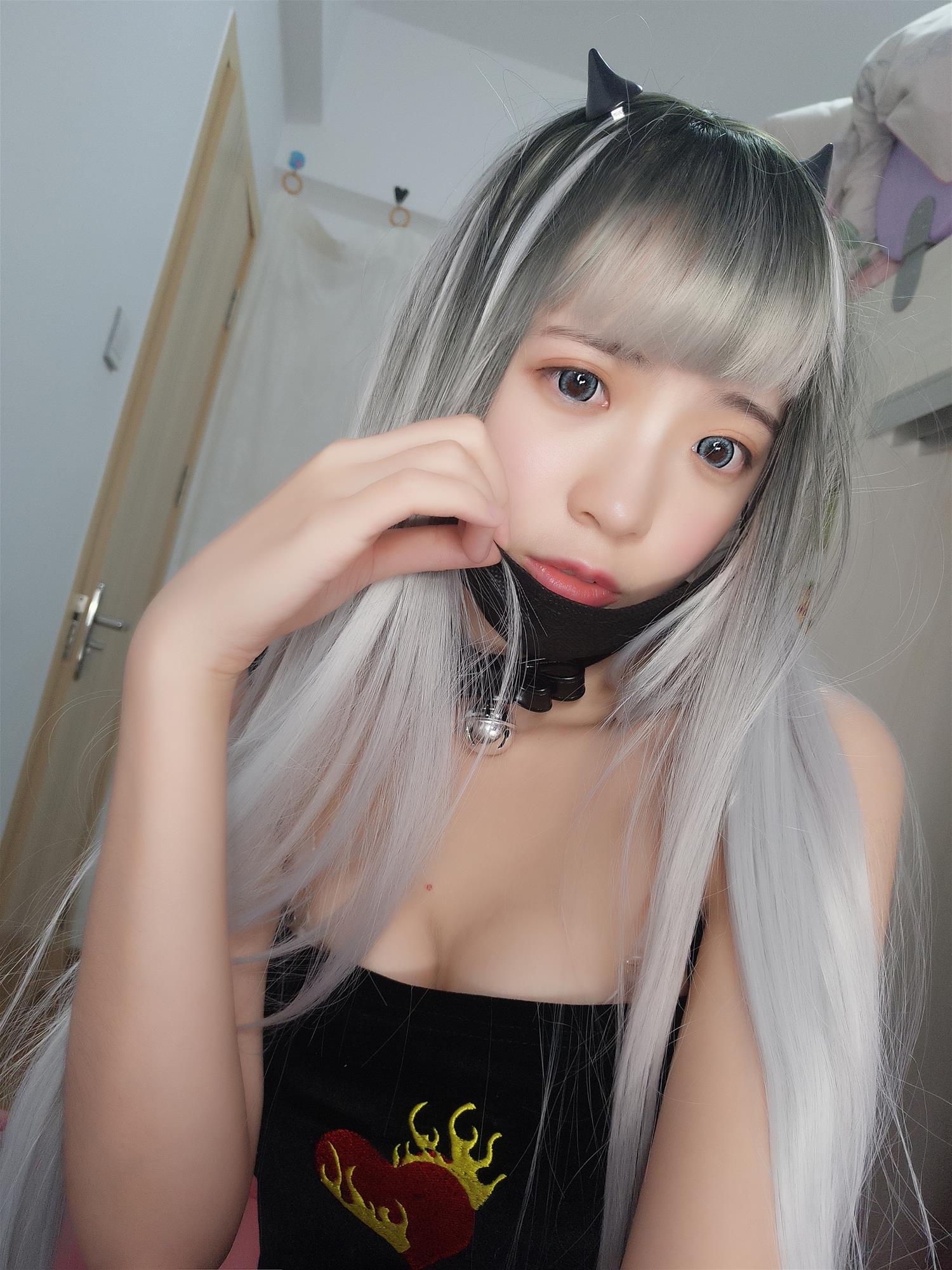 疯猫ss 猫哥超凶 [9P-33MB]