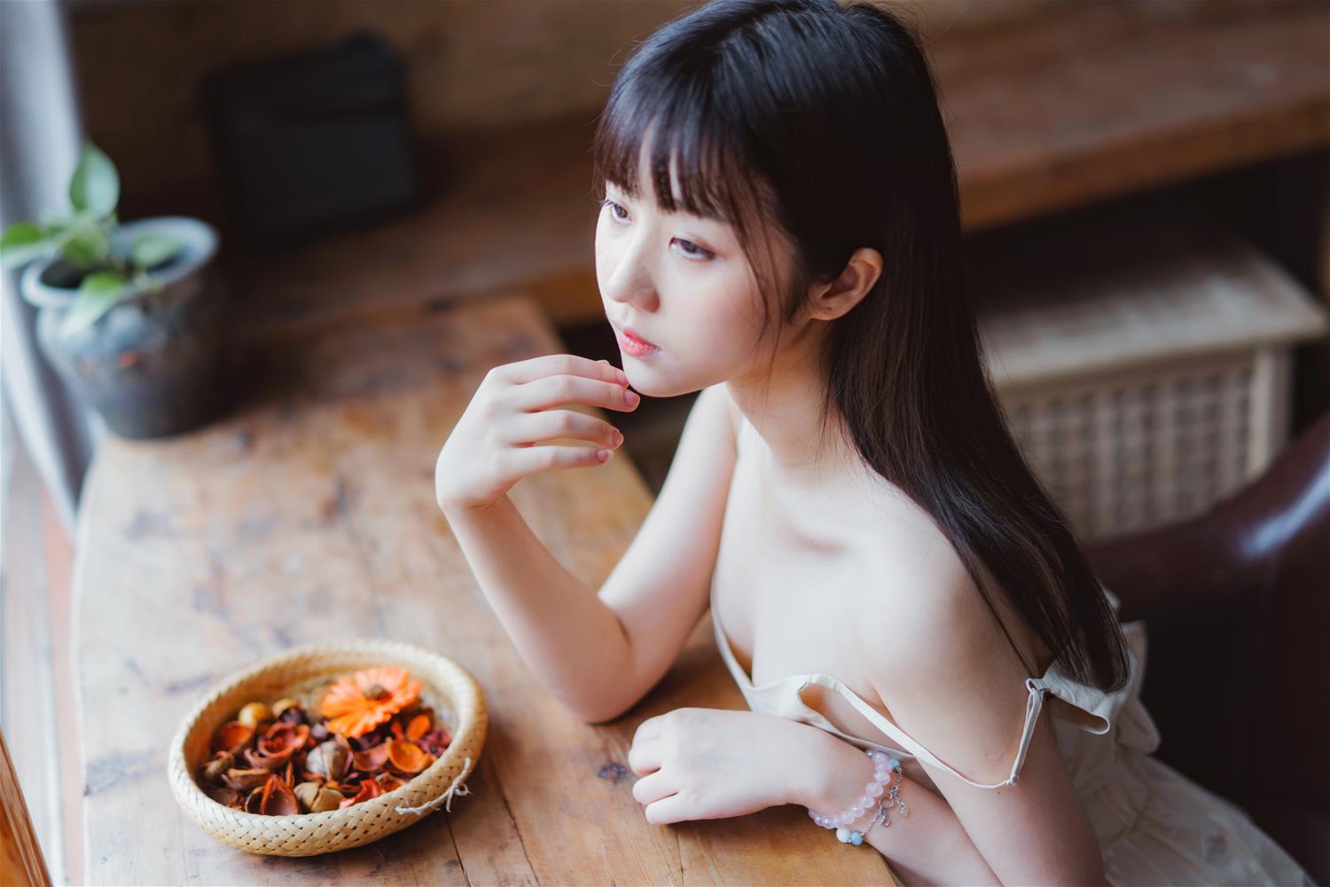 镜酱 生活2 [19P-295MB]