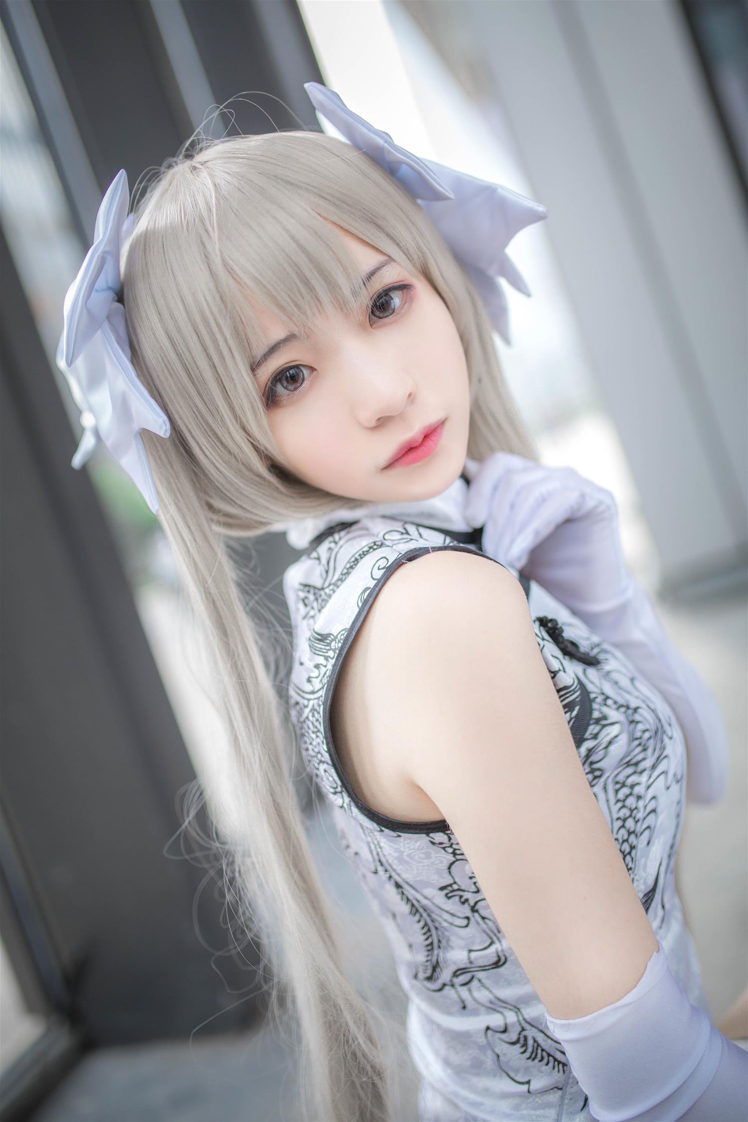 疯猫ss 穹妹旗袍白 [13P-12MB]