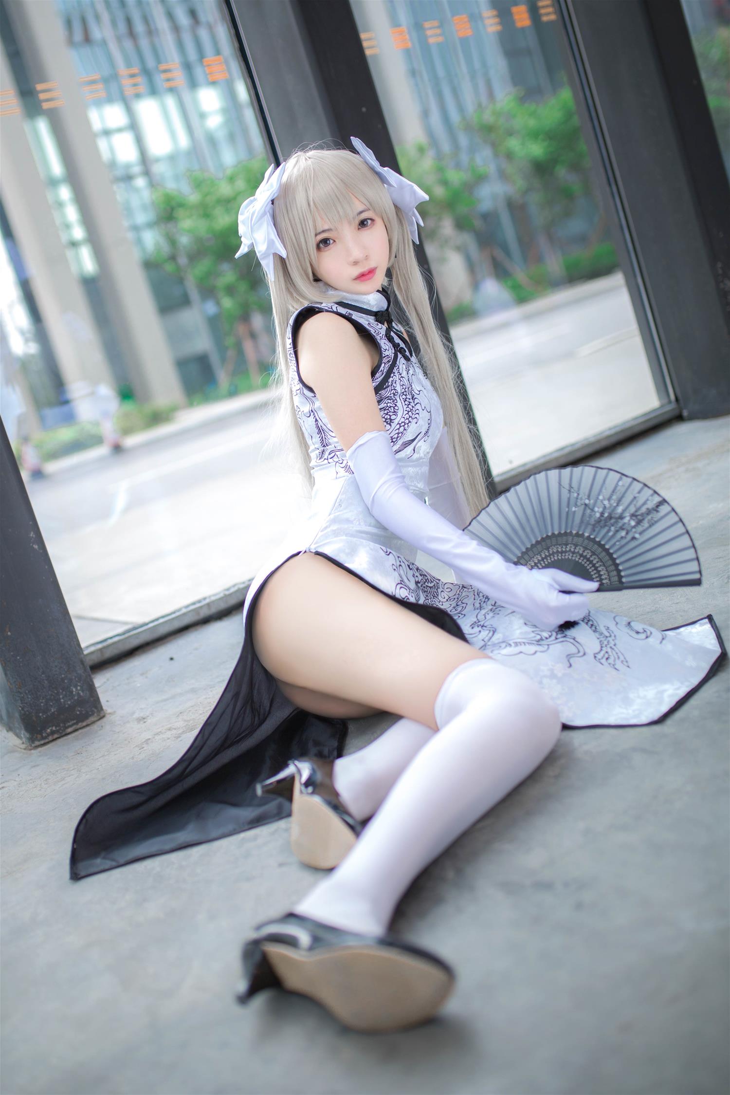 疯猫ss 穹妹旗袍白 [13P-12MB]