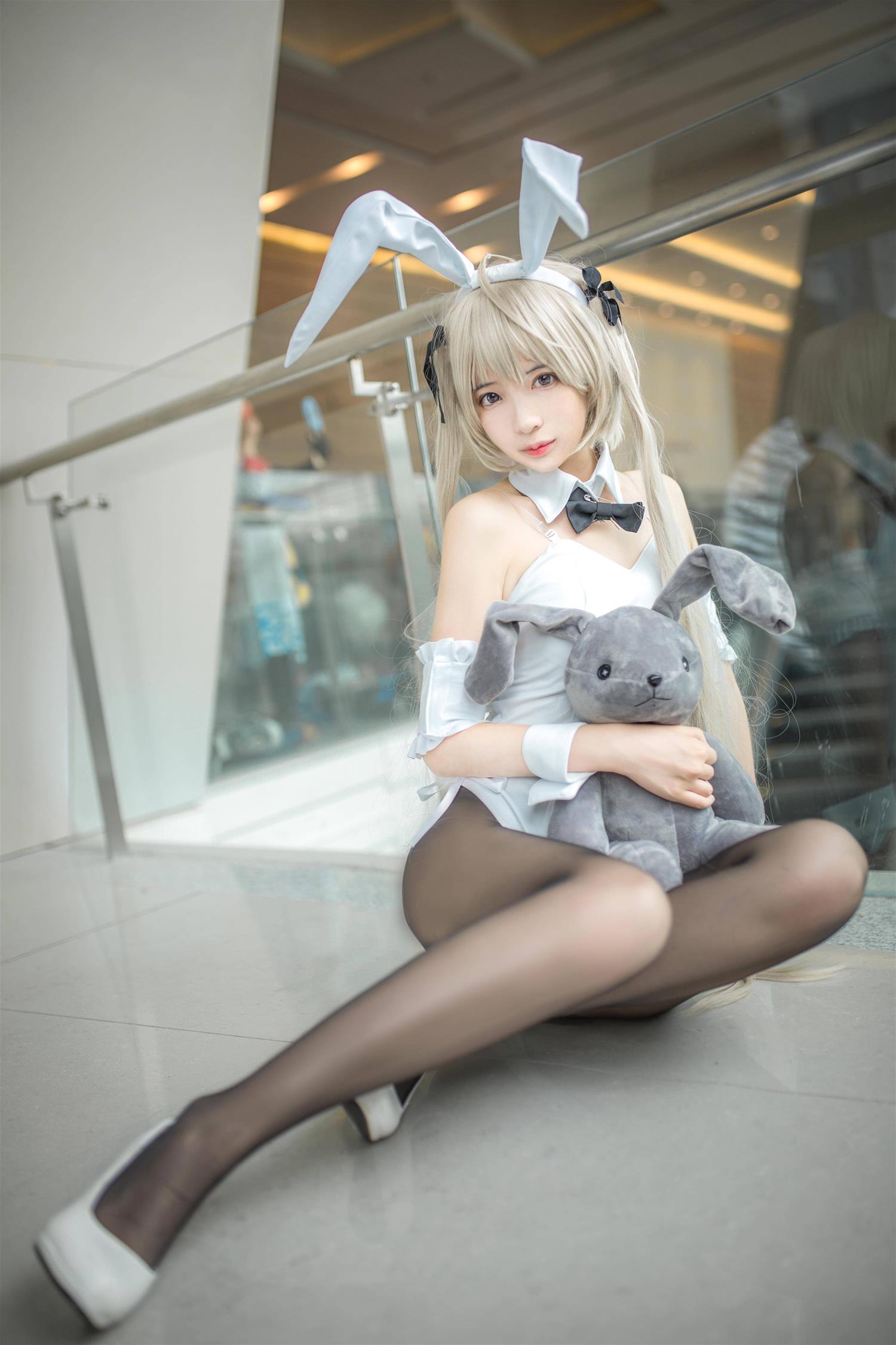 疯猫ss 穹妹兔女郎 [13P-17MB]