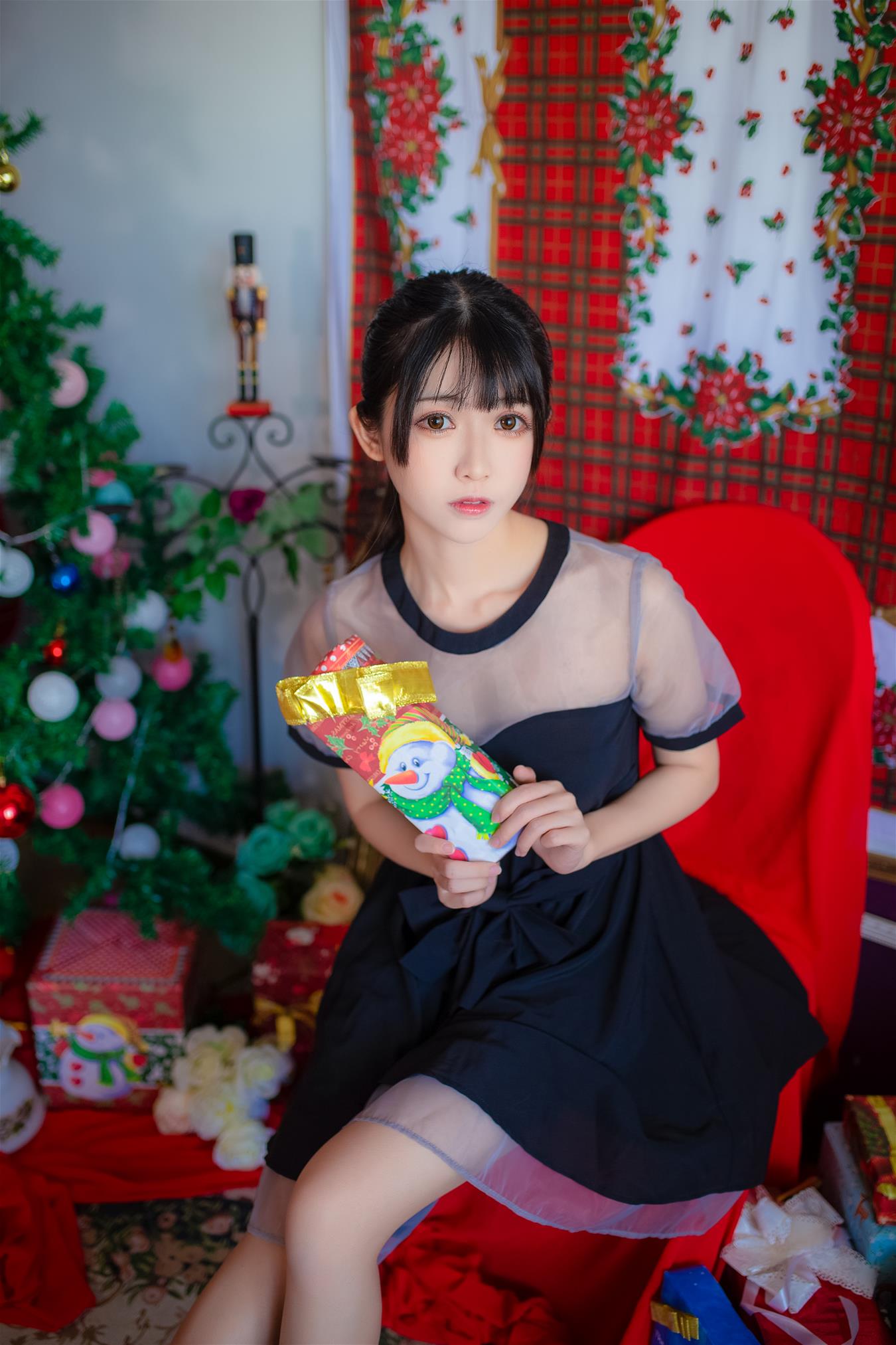 鳗鱼霏儿 加藤惠 礼服 [13P-107MB]