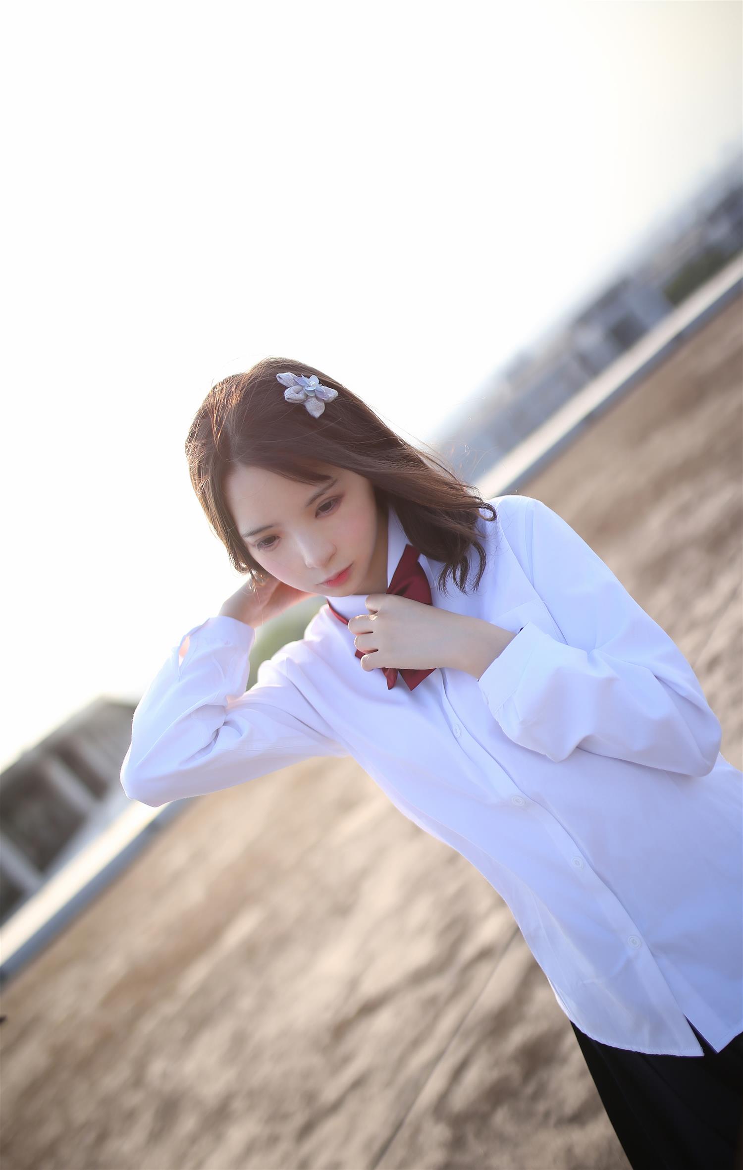 疯猫ss 天台 [11P-66MB]