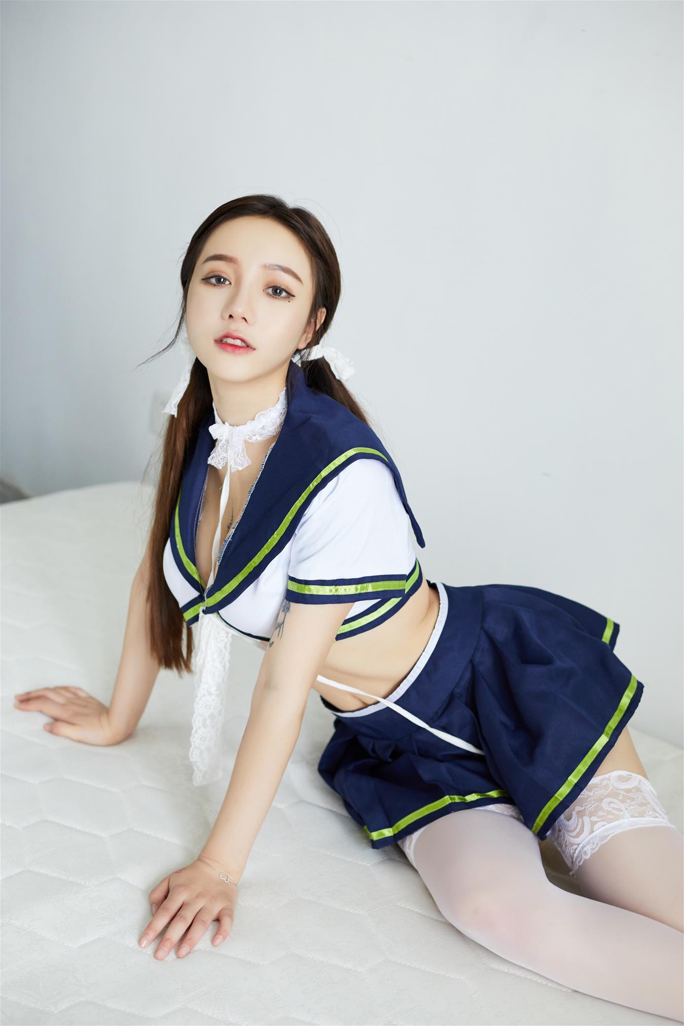 洛丽塔大哥 水手服 [9P-101MB]