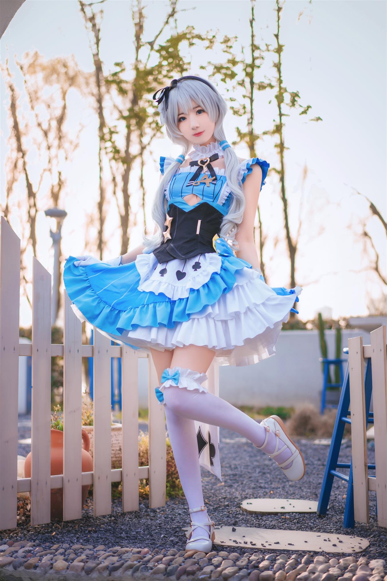 弥音音 德丽莎 [15P-166MB]