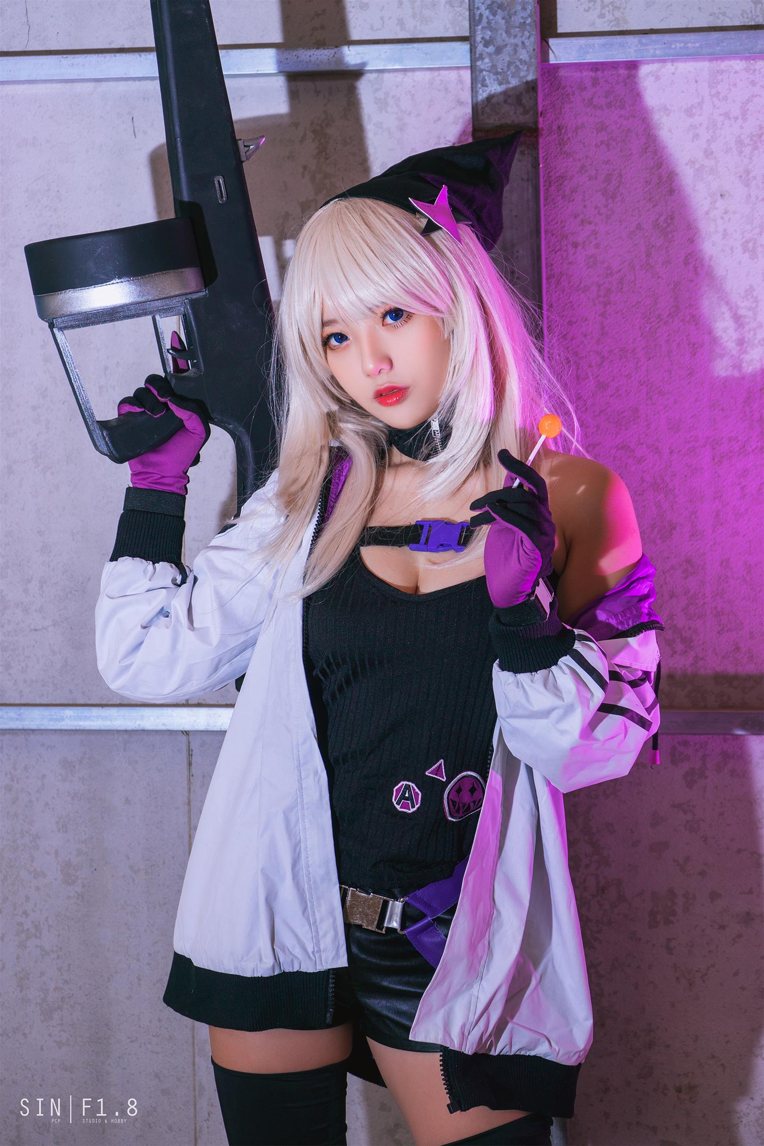 Messie Huang AA-12 [25P-106MB]