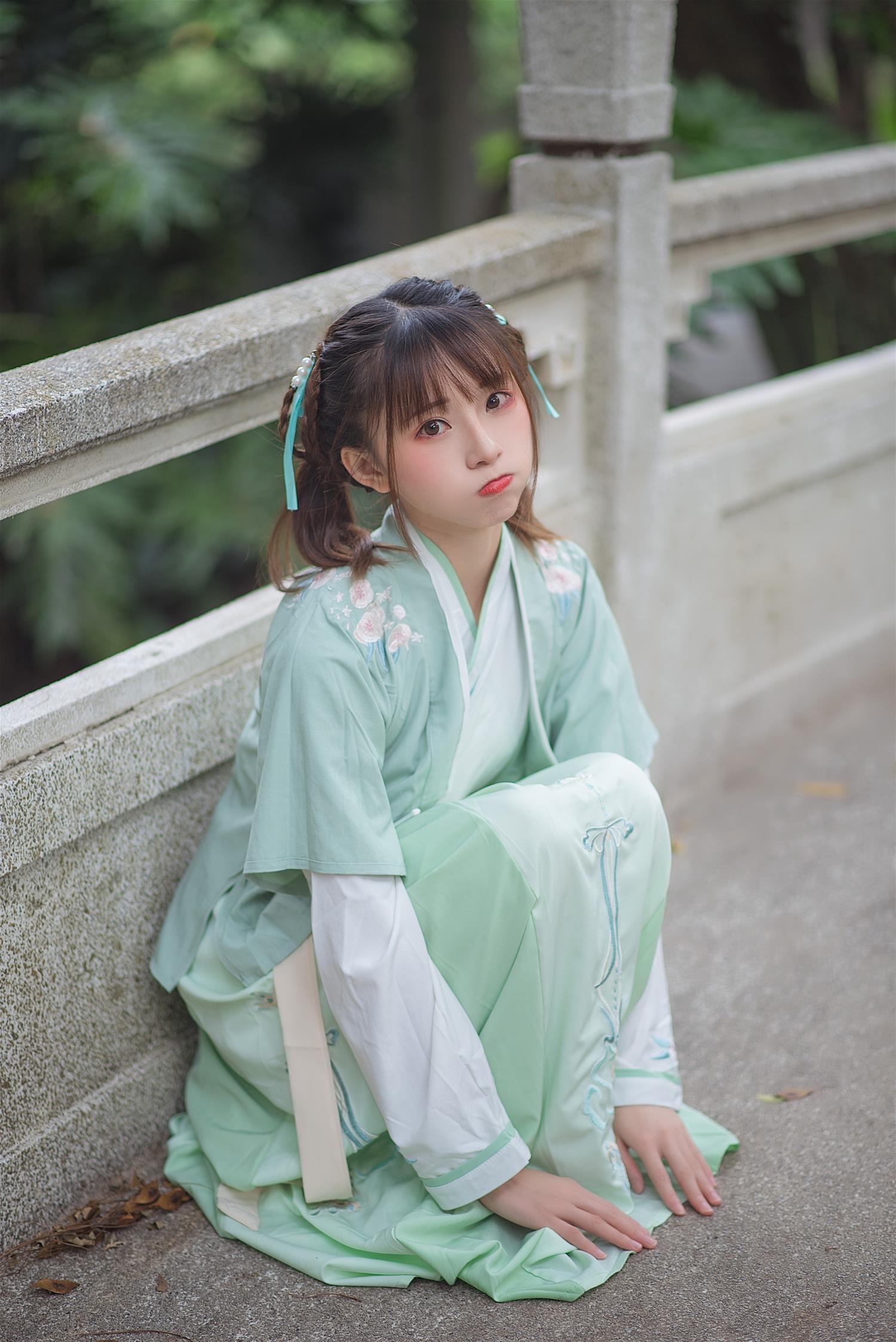 绮太郎_Kitaro 娉娉袅袅十三余，豆蔻年华二月初 [19P-201MB]