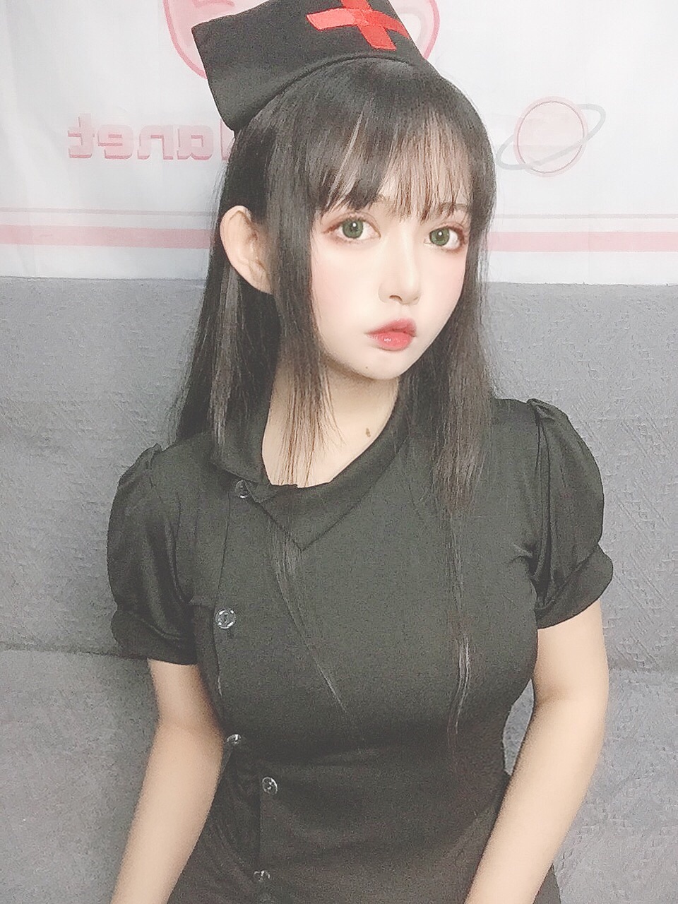 黑猫猫  护士喵自拍 [19P-7MB]