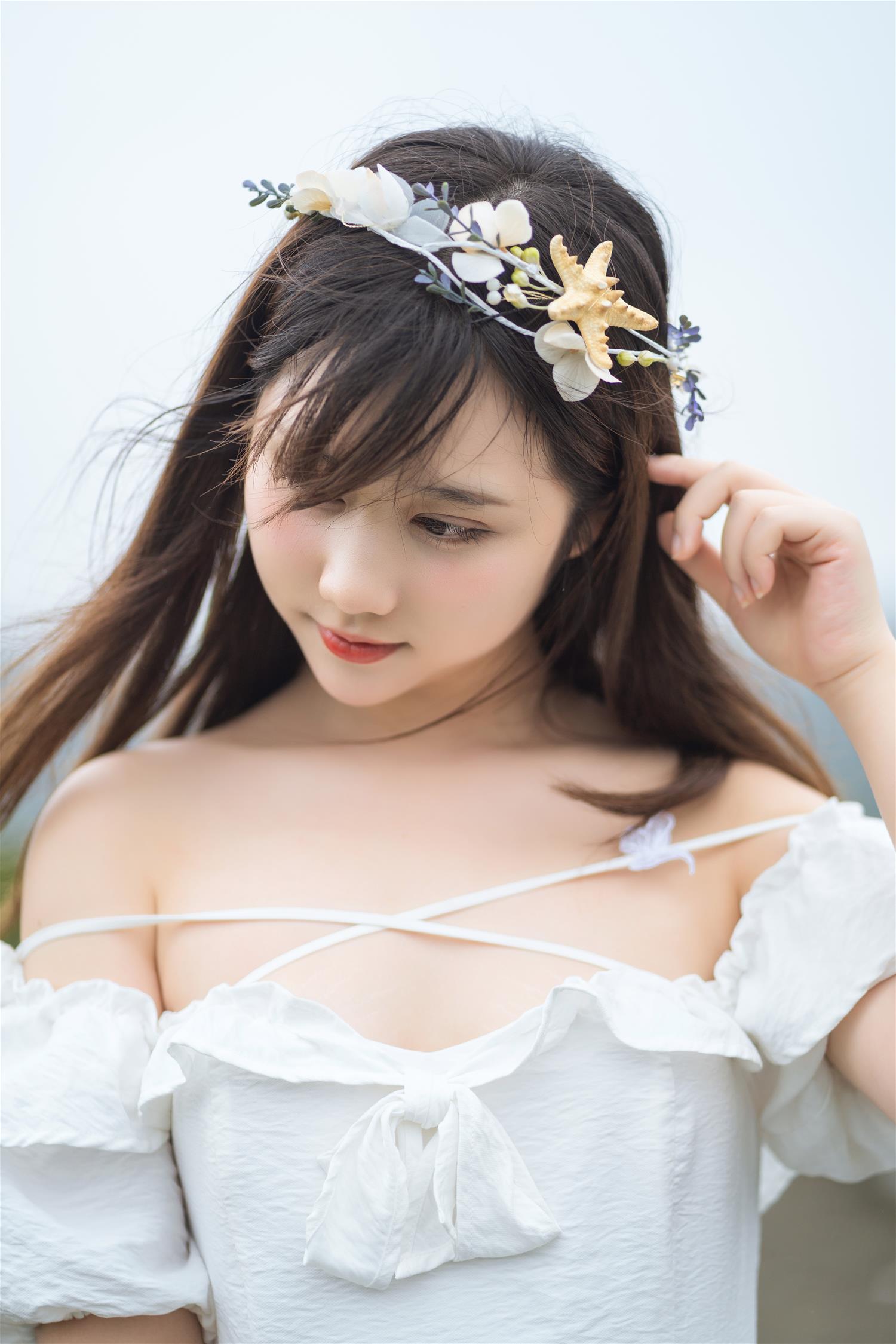 镜酱 私奔 连衣裙 [12P-130MB]