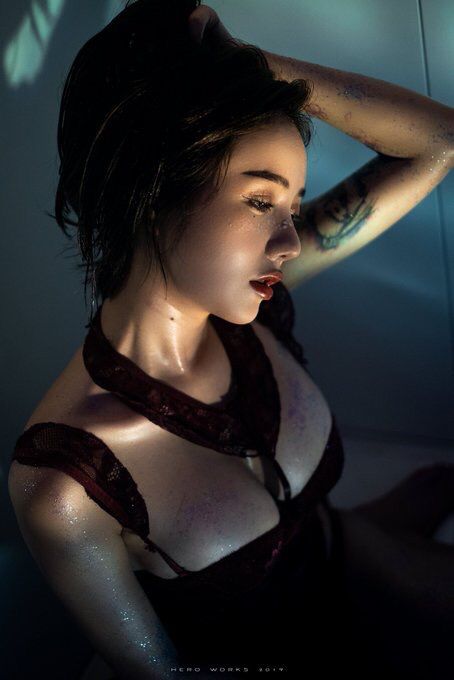 洛丽塔大哥 私房2 [13P-2MB]