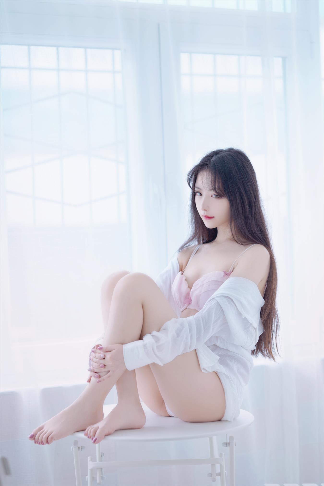 Shika小鹿鹿 白衬衣 [13P-88MB]