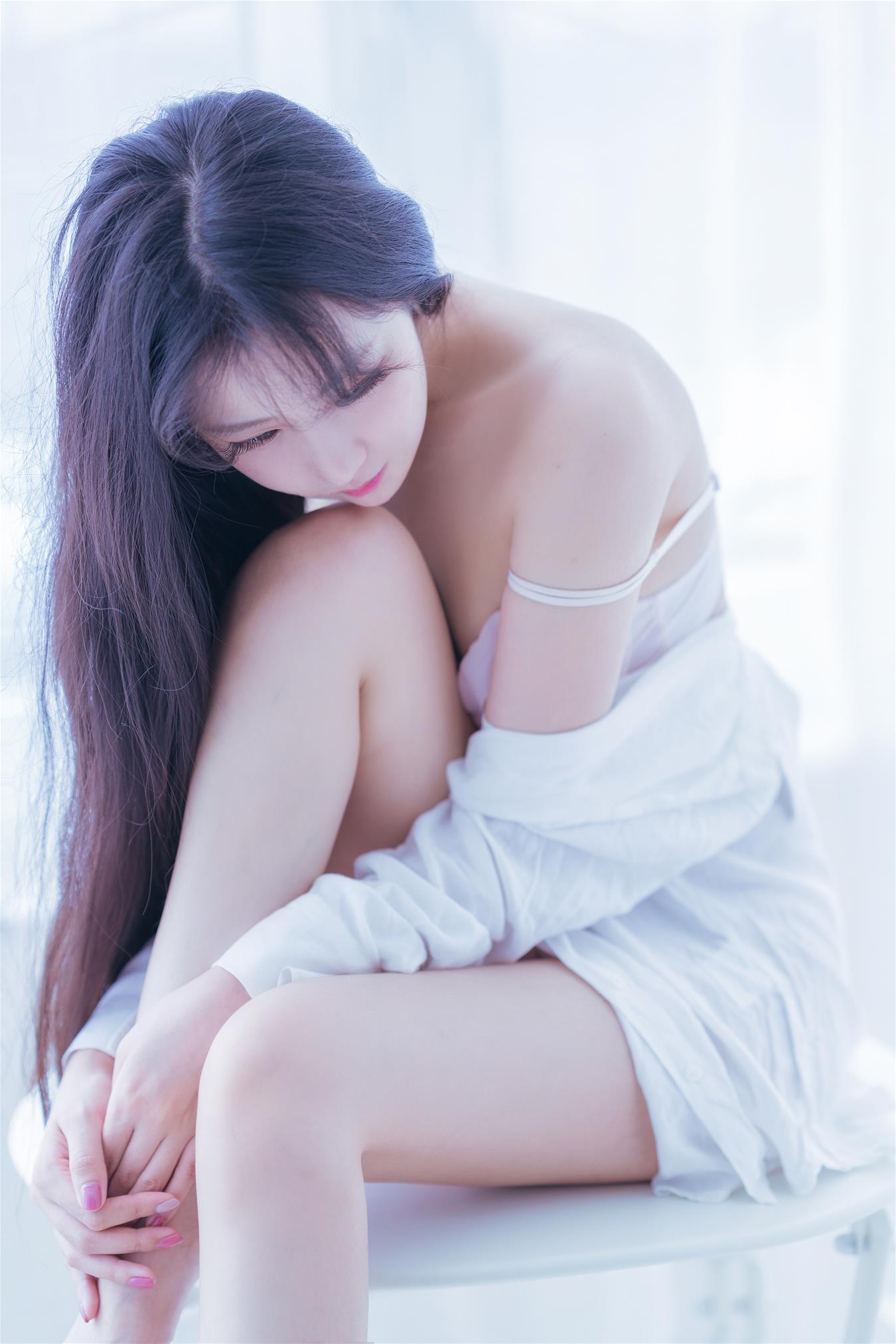 Shika小鹿鹿 白衬衣 [13P-88MB]