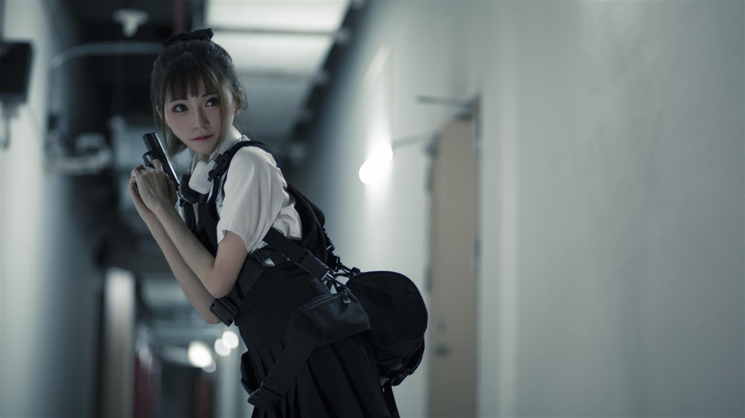 绮太郎_Kitaro 束手就擒 [13P-145MB]