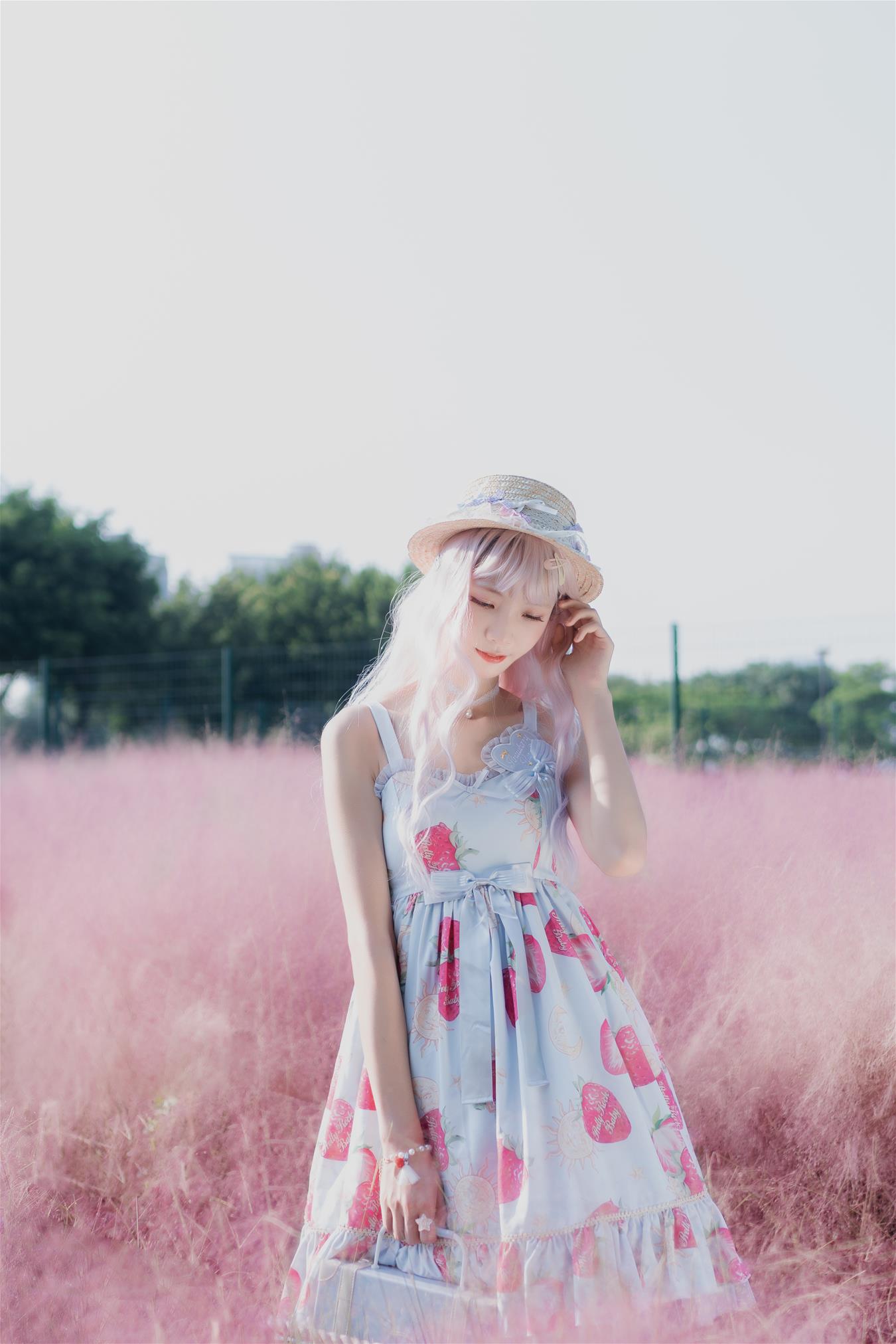 西呱呀呀呀 粉草 [15P-108MB]