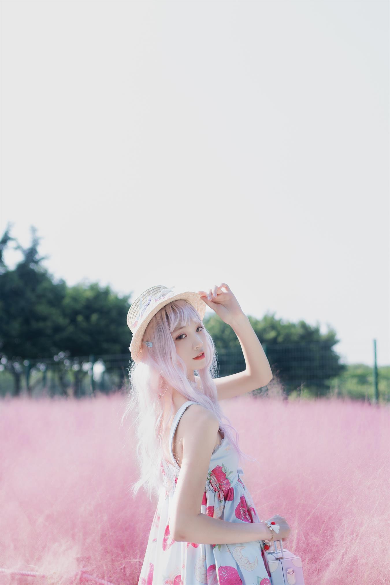 西呱呀呀呀 粉草 [15P-108MB]