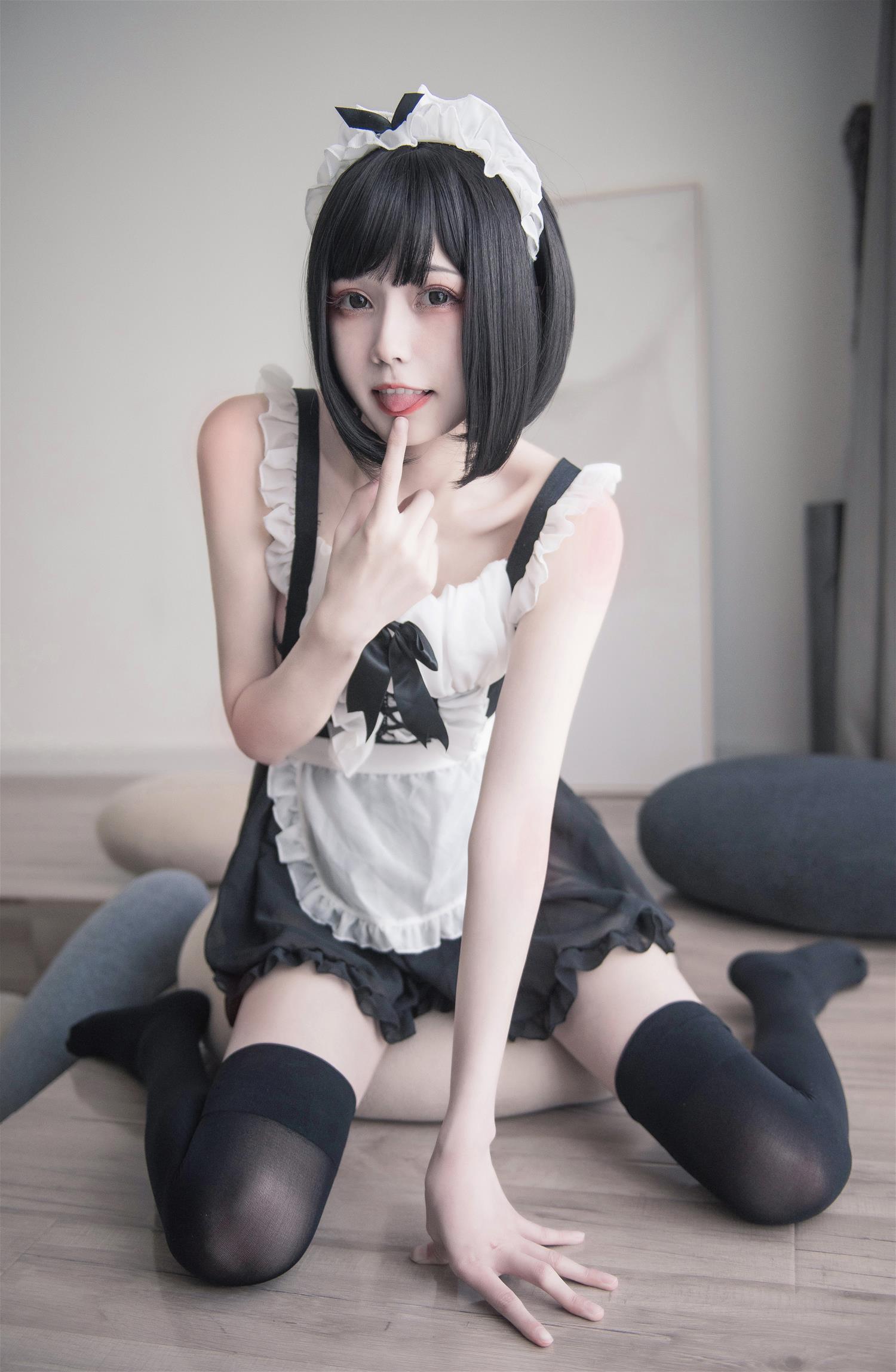 你的负卿 露背女仆 [33P-198MB]