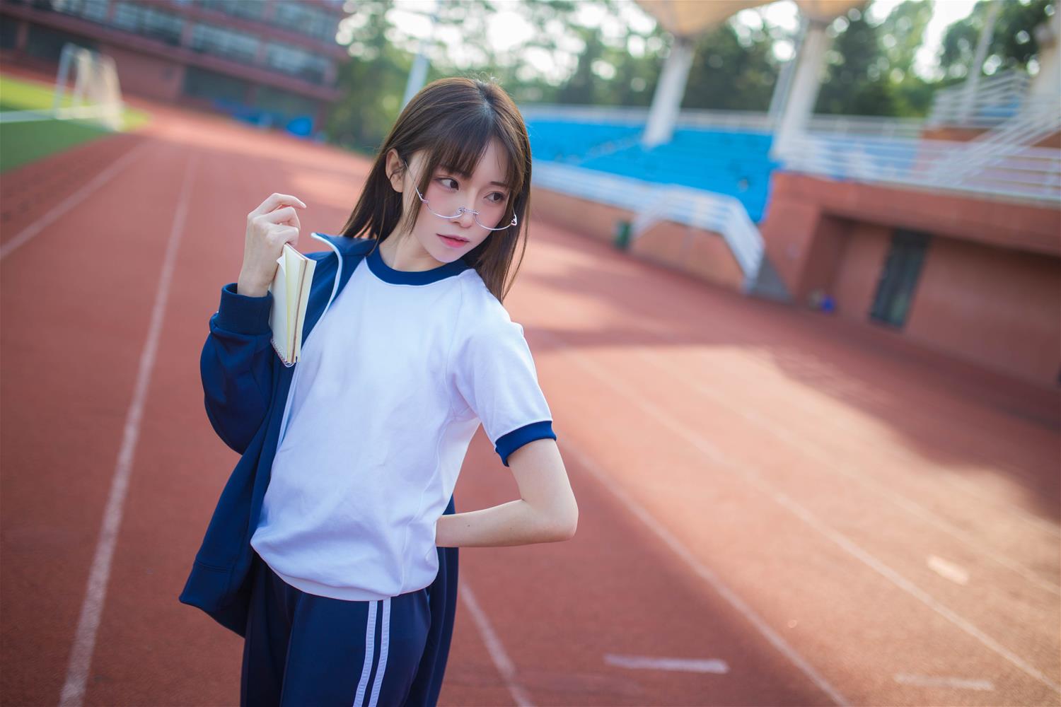 绮太郎_Kitaro 运动服女孩1 [13P-47MB]