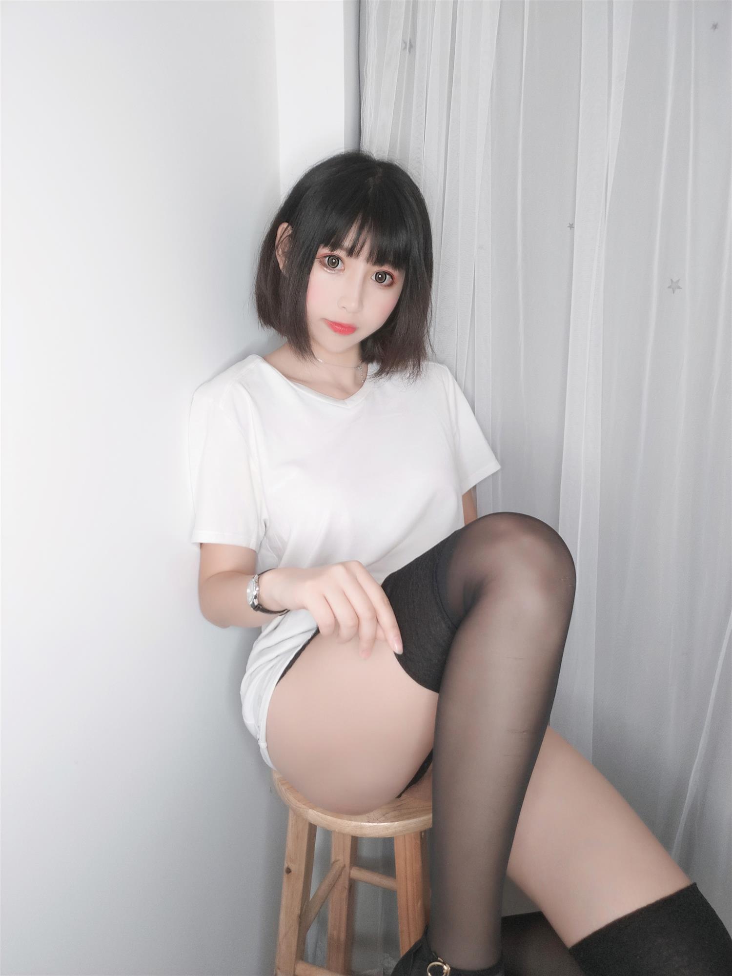 黑米粥（小酥酱）白色T恤 [27P1V-188MB]