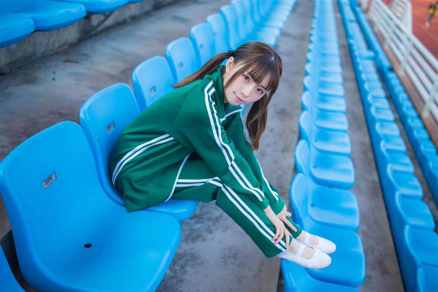 绮太郎_Kitaro 运动服女孩3 [18P-64MB]