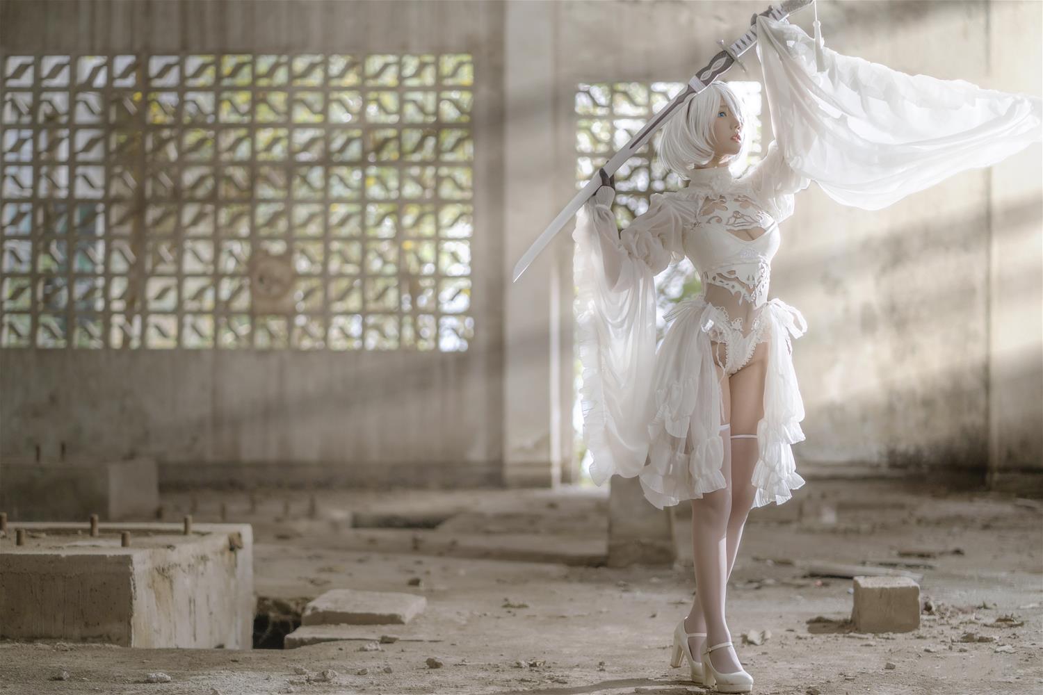 镜酱 2B白色婚纱 [13P-168MB]