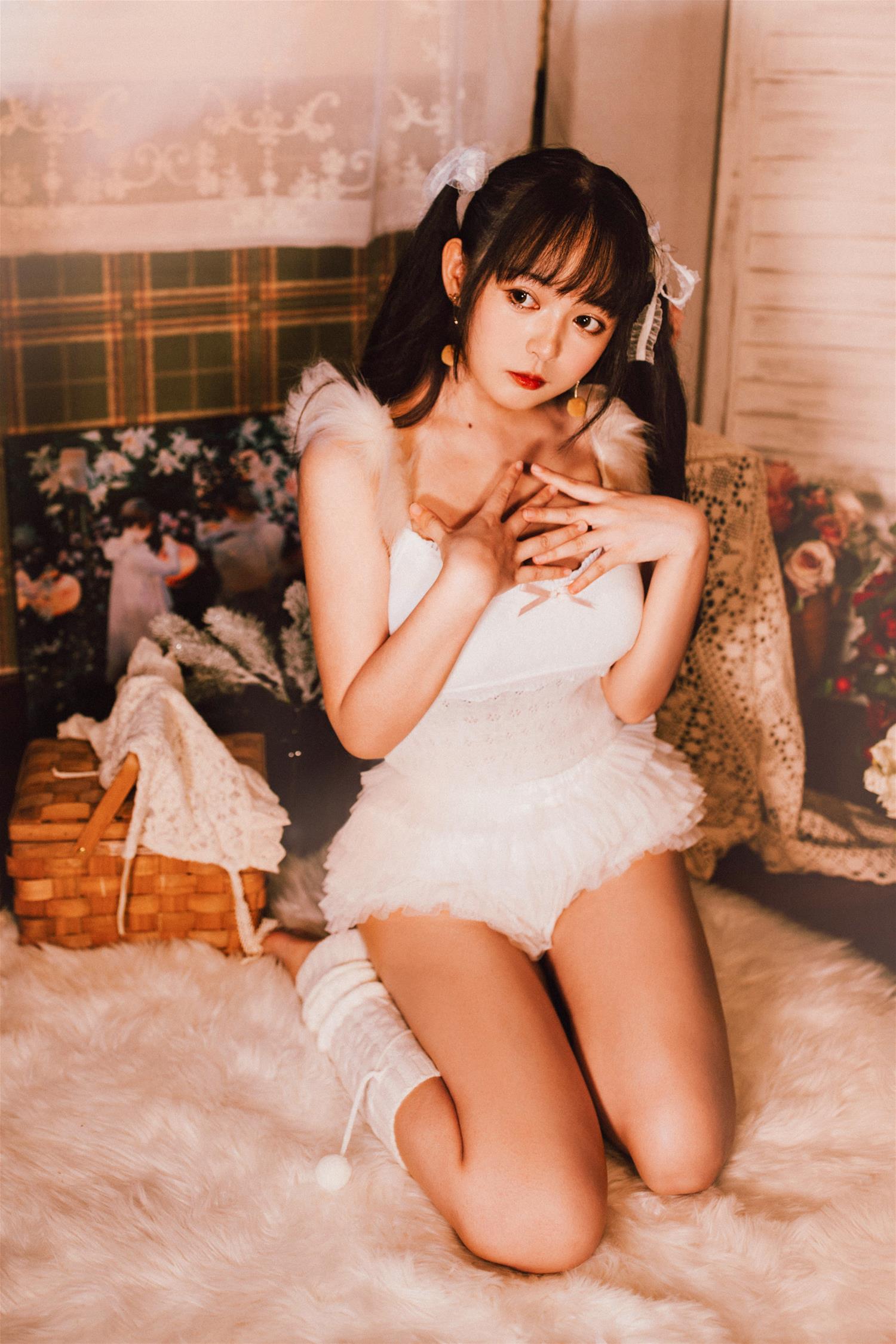 黑猫猫 白色双马尾 [19P-187MB]