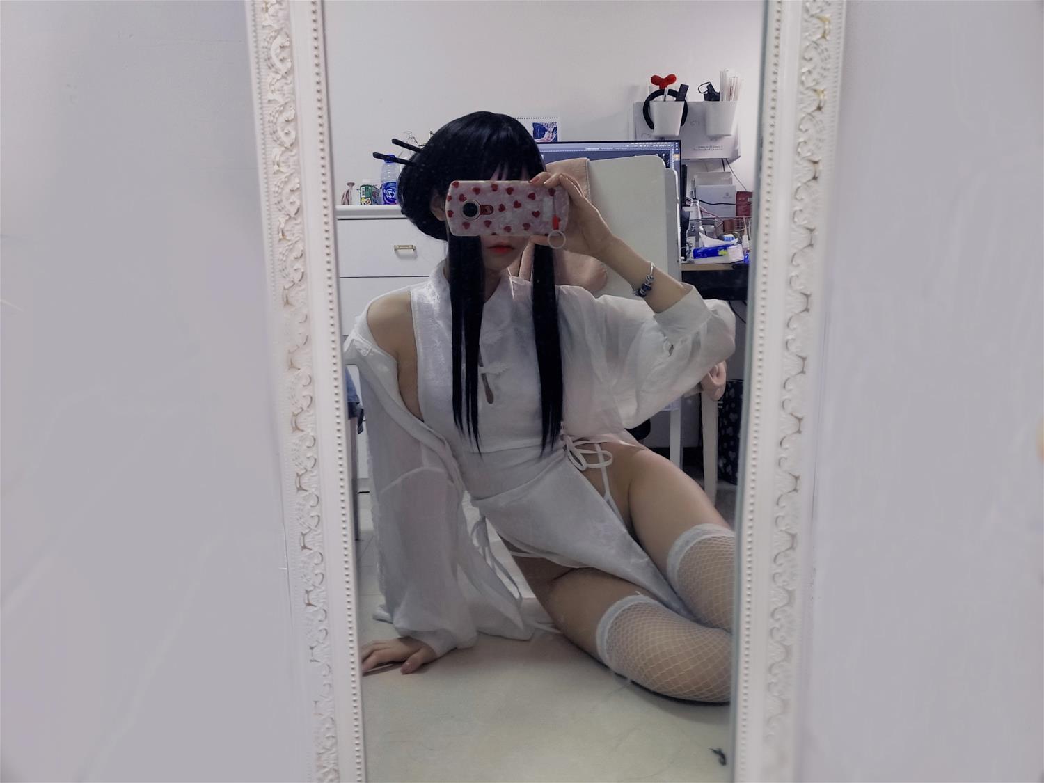 猫君君_MaoJun 绑带旗袍 [16P-75MB]