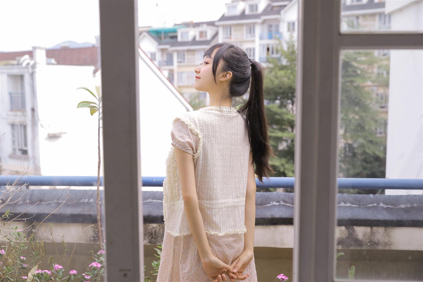 木绵绵OwO 绵相随 厨娘 [8P-24MB]