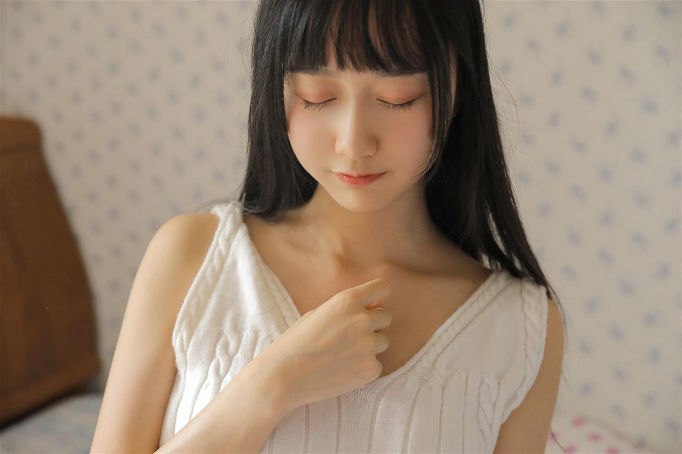 木绵绵OwO 绵相随 亲亲我的宝贝 [14P-44MB]