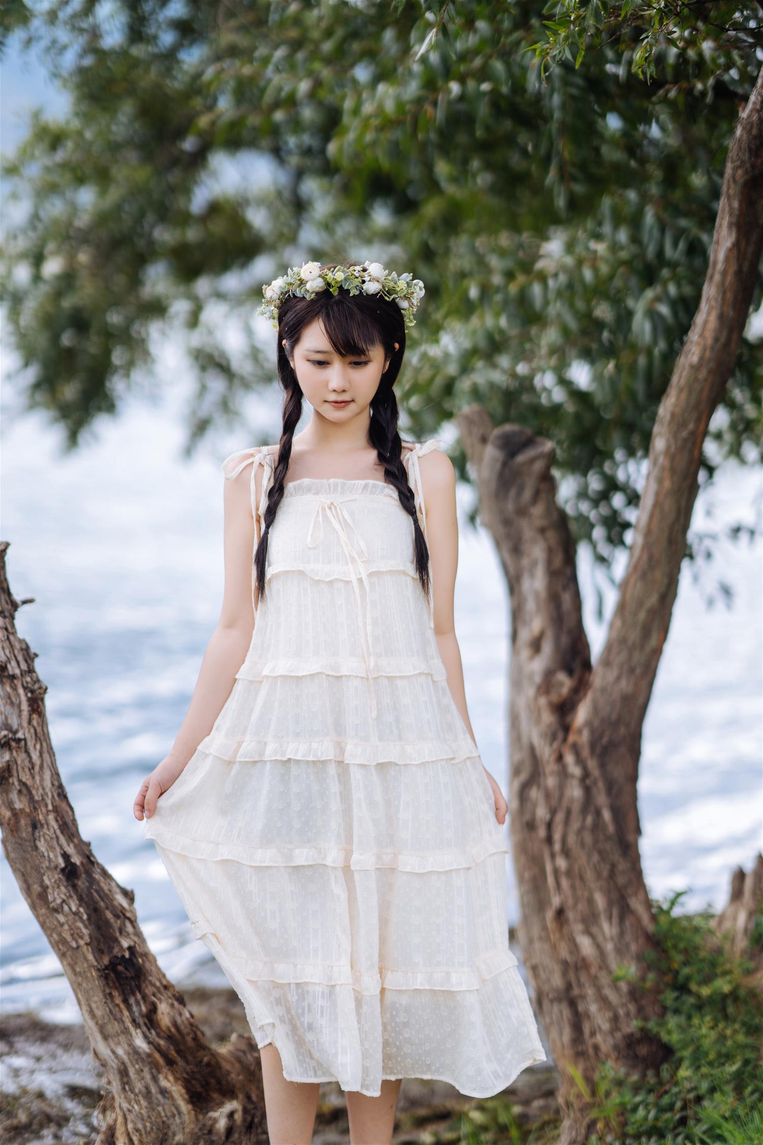 镜酱 静夏 花环女孩 [43P-724MB]