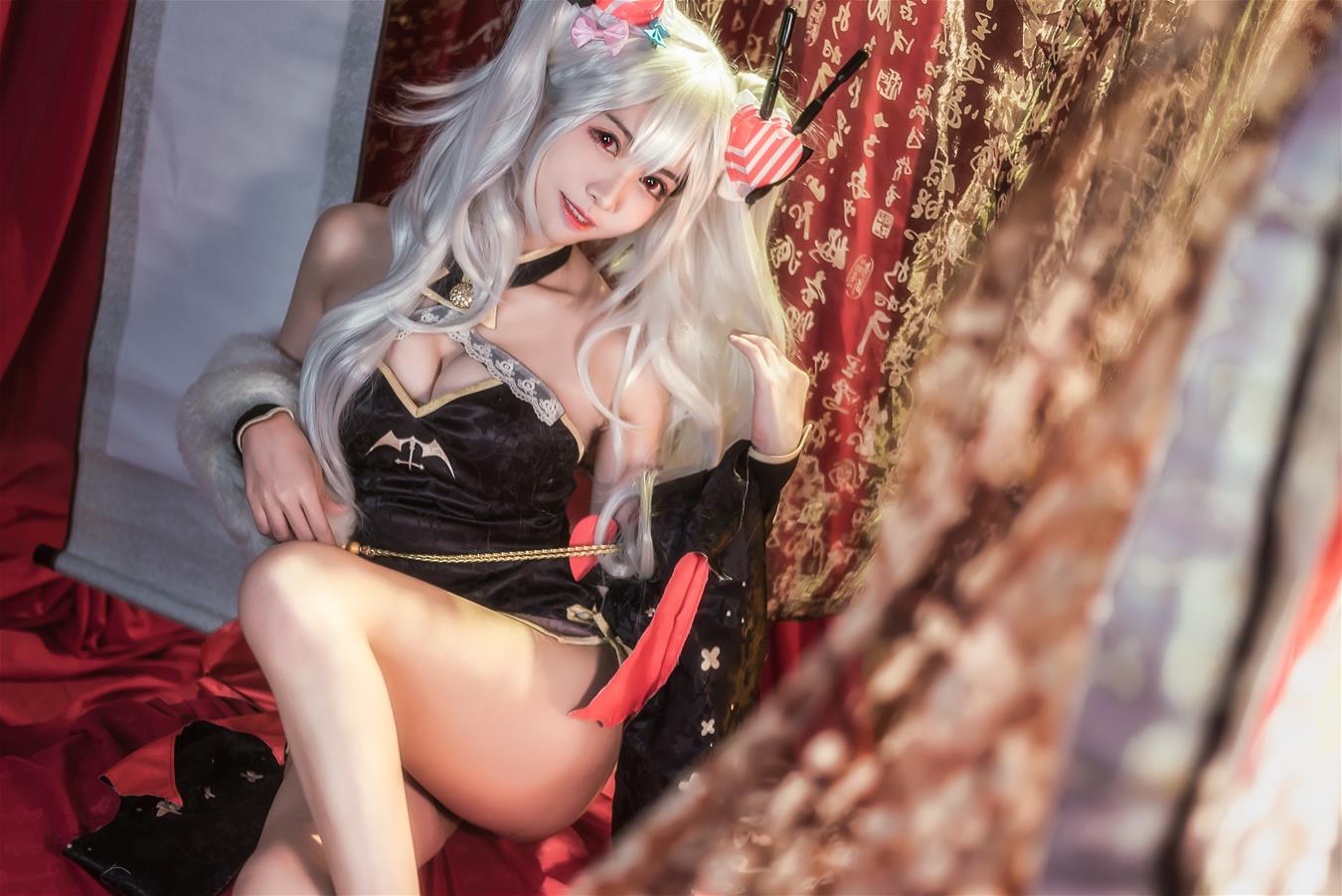 鳗鱼霏儿 碧蓝华裳 吸血鬼 [12P-175MB]