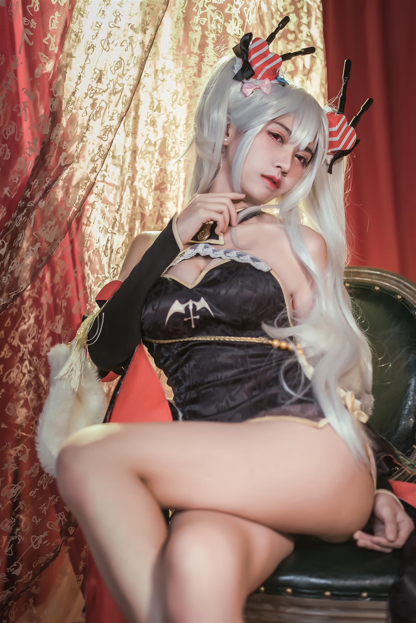 鳗鱼霏儿 碧蓝华裳 吸血鬼 [12P-175MB]