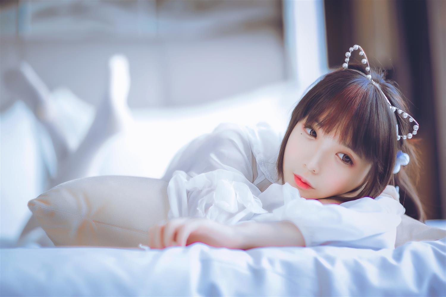 疯猫ss 白色睡衣 [24P-182MB]