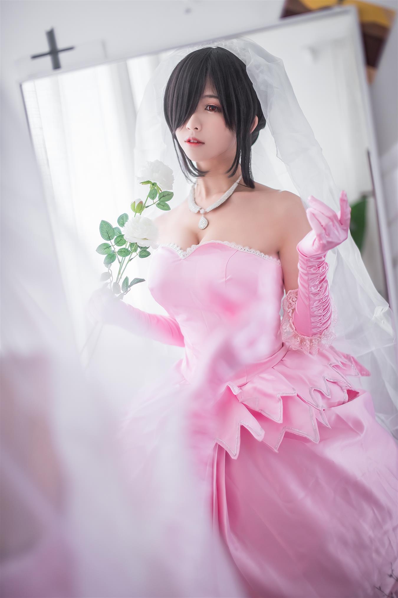 鳗鱼霏儿 狂三 婚纱 [14P-308MB]