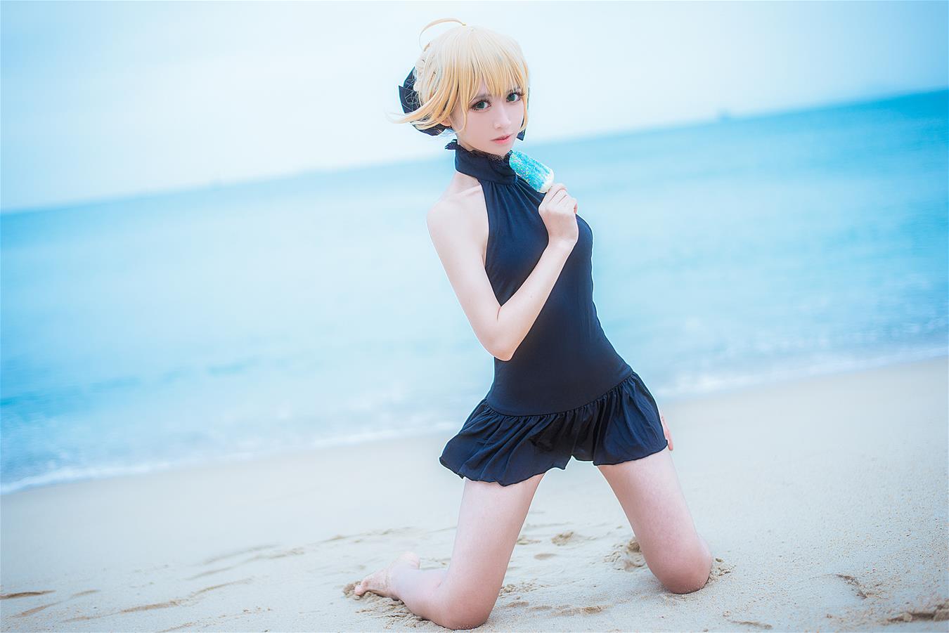 鳗鱼霏儿 King of Knight 海边 [11P-123MB]