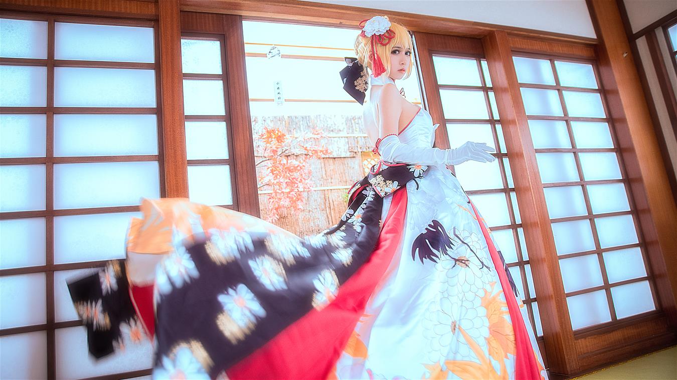 鳗鱼霏儿 King of Knight 和风礼服 [18P-212MB]